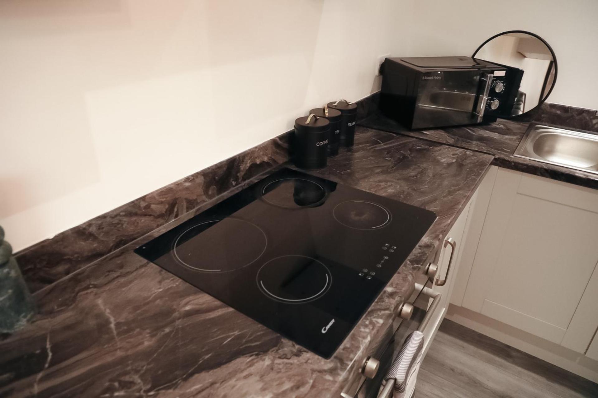 1 Bedroom Apartment Bradford City Centre Foster Square Экстерьер фото